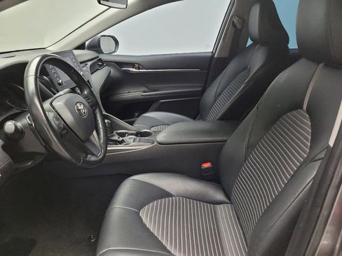 Used 2022 Toyota Camry SE image 17