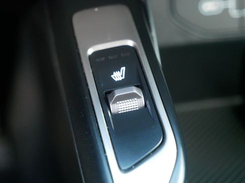 Certified 2025 Kia Sorento S AWD/4WD image 33