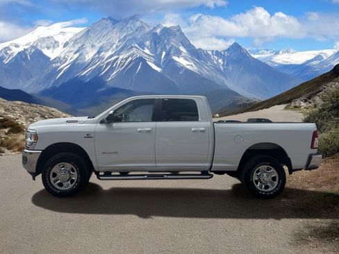 Used 2021 RAM 2500 Big Horn AWD/4WD image 2