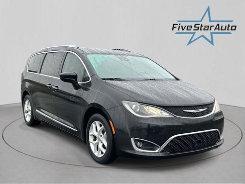 Used 2017 Chrysler Pacifica Touring-L Plus w/ Advanced Safetytec Group image 1