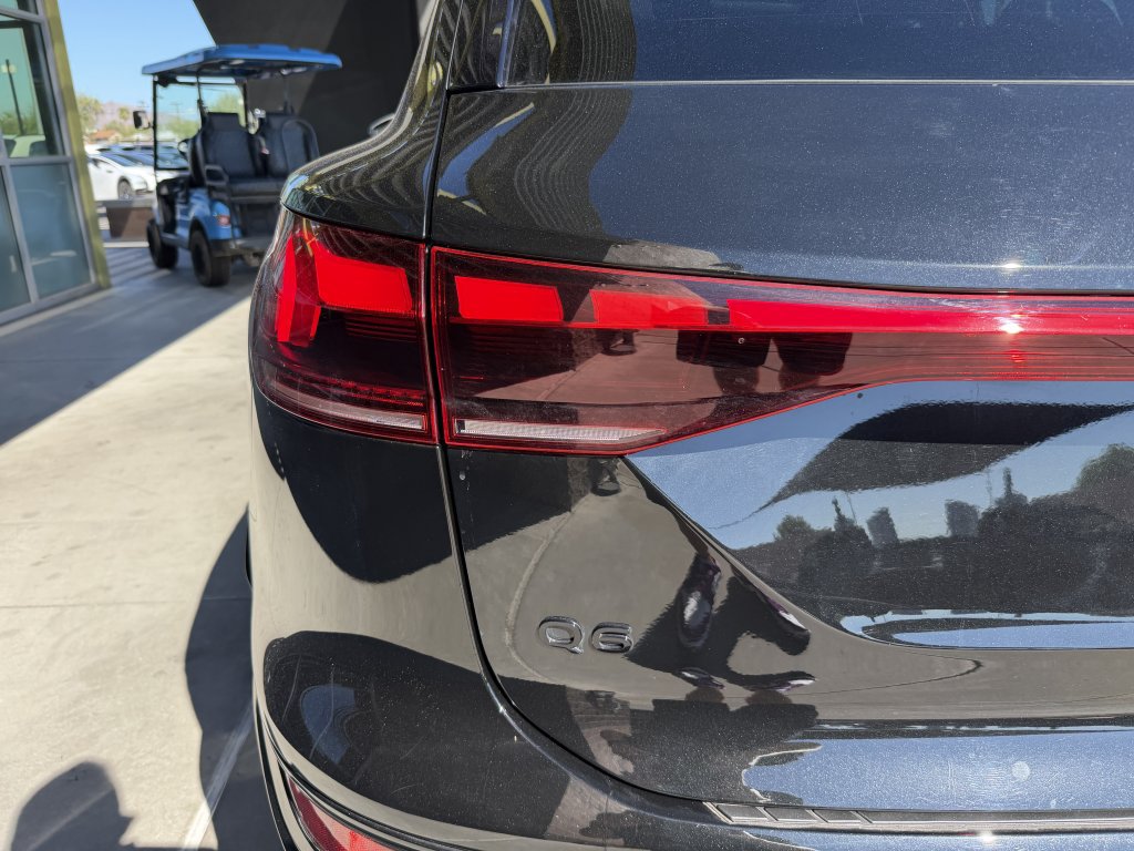 Used 2025 Audi Q6 e-tron Premium Plus w/ Premium Plus RWD image 14