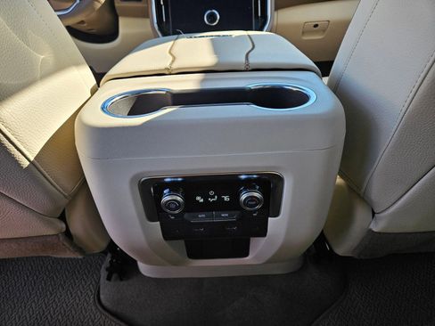 New 2026 GMC Yukon Denali image 27