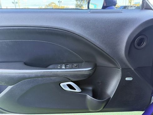Used 2016 Dodge Challenger R/T Scat Pack w/ Leather Interior Group image 23