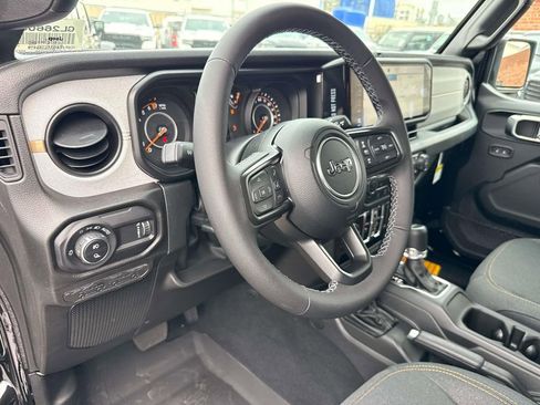 New 2026 Jeep Gladiator Sport image 25