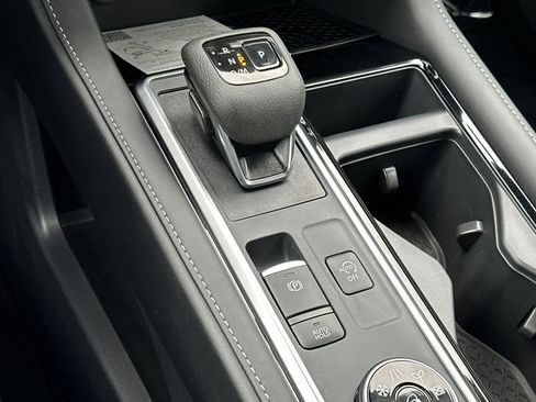 New 2026 Nissan Pathfinder SL image 21