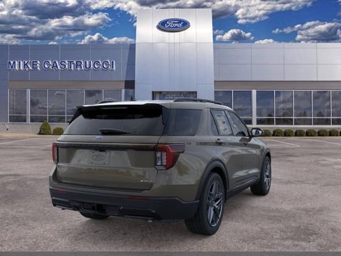 New 2026 Ford Explorer ST-Line w/ ST-Line Street Pack AWD/4WD image 8