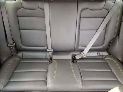 Used 2024 Chevrolet Trax ACTIV FWD image 17