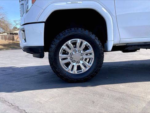 Used 2020 GMC Sierra 2500 Denali w/ Denali Ultimate Package image 10