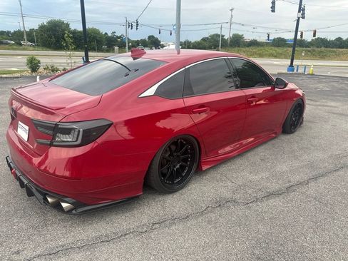Used 2020 Honda Accord Sport image 3