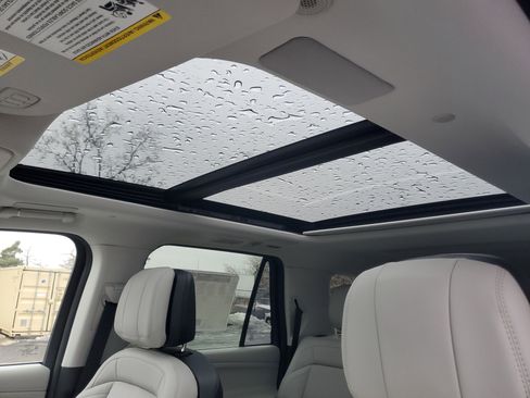 New 2025 Lincoln Navigator L Reserve image 10