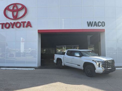 New 2026 Toyota Tundra Platinum AWD/4WD image 1