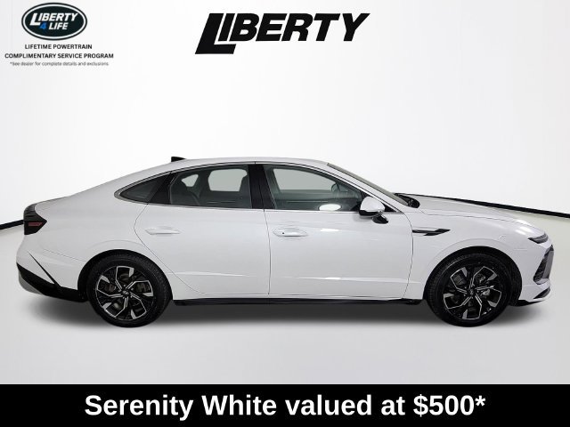 Used 2025 Hyundai Sonata SEL FWD image 2