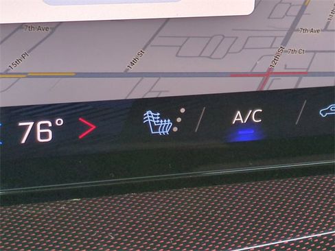 New 2026 Chevrolet Traverse Z71 w/ Driver Confidence Package image 24