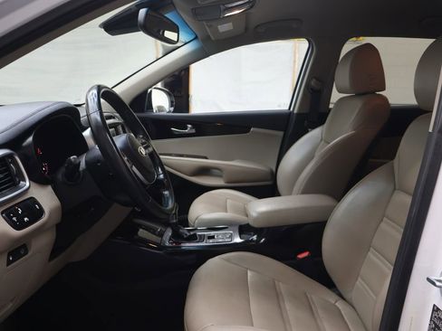 Used 2019 Kia Sorento EX AWD/4WD image 18