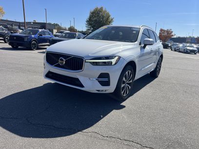 Used 2023 Volvo XC60 B5 Core w/ Climate Package