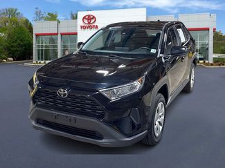 Used 2022 Toyota RAV4 LE AWD/4WD video 1