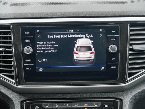 Used 2023 Volkswagen Atlas SE w/ Panoramic Sunroof Package FWD image 15