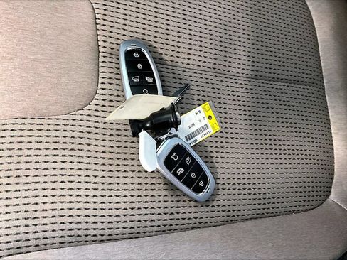 Used 2023 Hyundai Santa Fe SEL FWD image 31