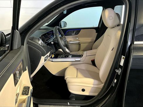 New 2026 Mercedes-Benz GLB 250 4MATIC image 13