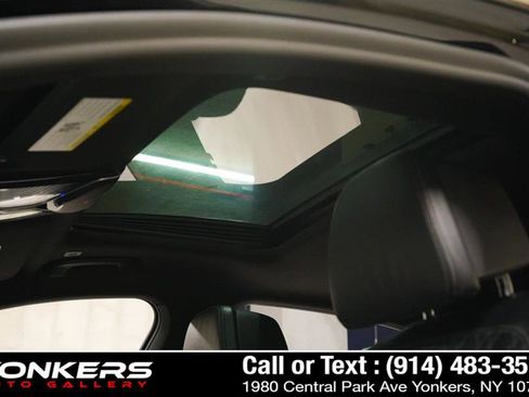 Used 2020 BMW 750i xDrive image 37