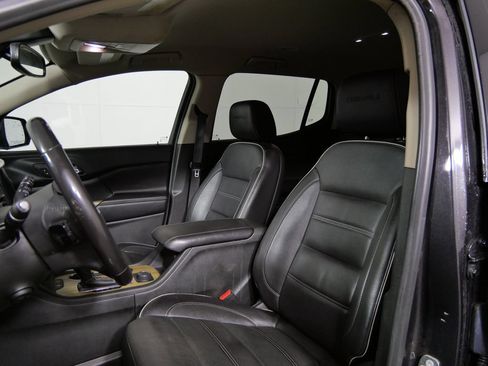 Used 2018 GMC Acadia Denali w/ Technology Package AWD/4WD image 13