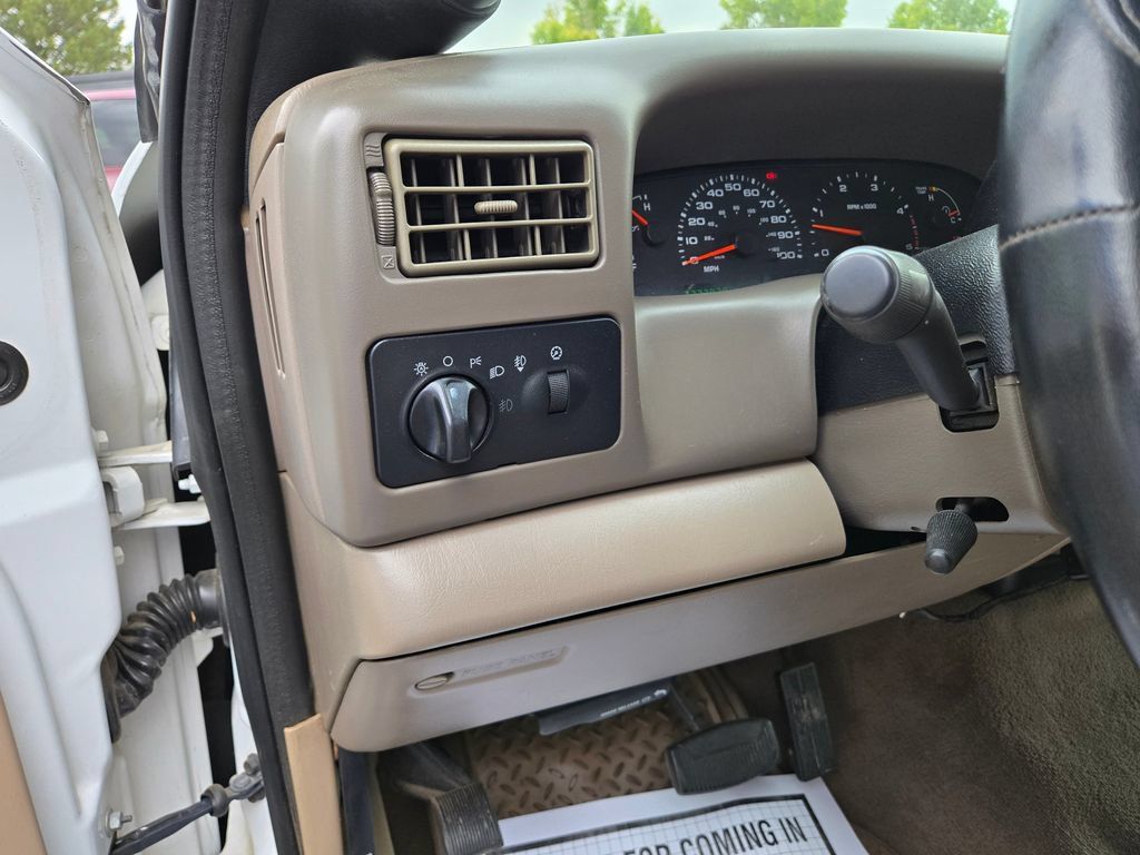 Used 2004 Ford F350 4x4 Crew Cab DRW Super Duty image 17