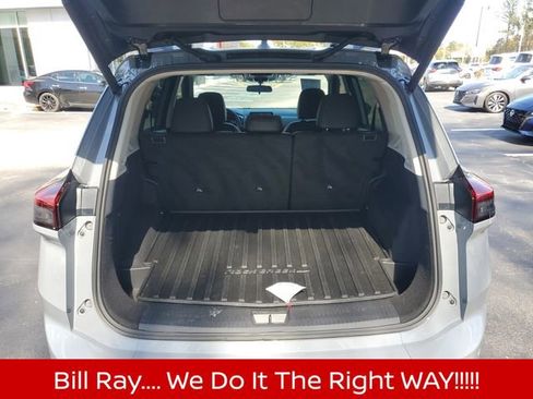 Certified 2025 Nissan Rogue SV image 7