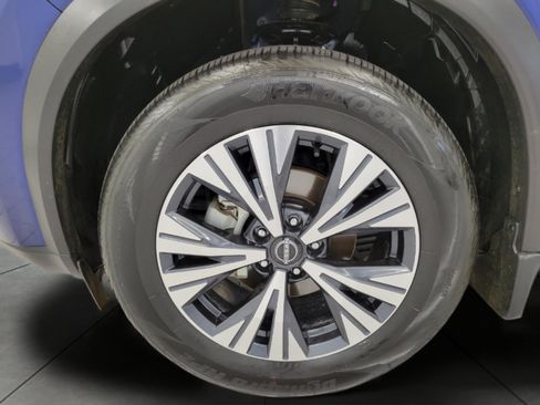 Used 2023 Nissan Rogue SV w/ SV Premium B Package AWD/4WD image 3