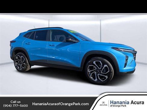 Used 2025 Chevrolet Trax RS image 1