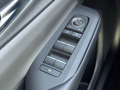 New 2026 Toyota Prius XLE image 18