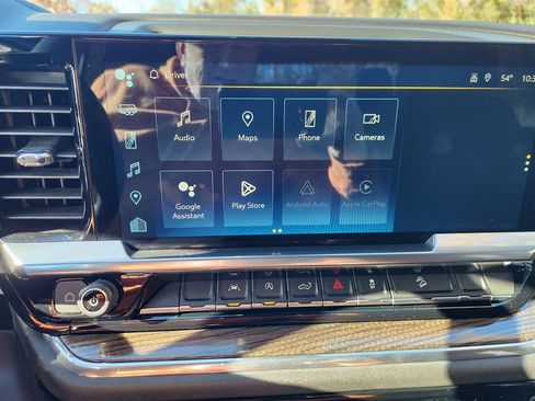 Used 2023 Chevrolet Silverado 1500 RST image 33