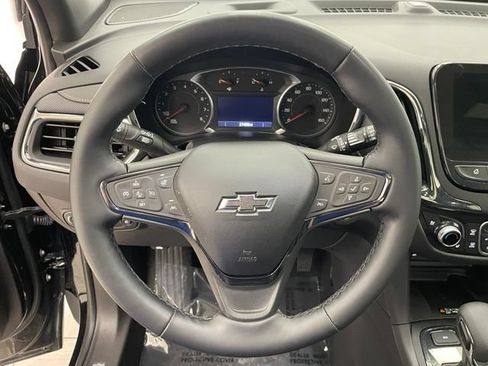 Used 2024 Chevrolet Equinox Premier AWD/4WD image 14