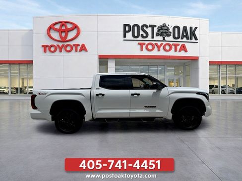 Used 2023 Toyota Tundra SR5 AWD/4WD image 10