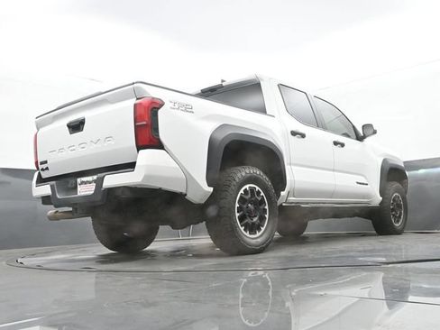 Used 2024 Toyota Tacoma TRD Off-Road AWD/4WD image 11