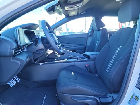 New 2026 Hyundai Elantra Sport image 5