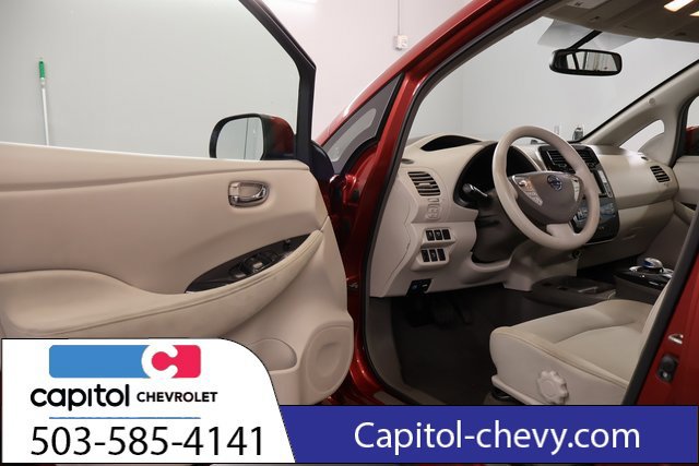Used 2011 Nissan Leaf FWD image 9