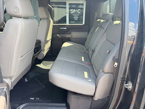 Used 2020 Chevrolet Silverado 2500 LTZ w/ LTZ Convenience Package AWD/4WD image 17