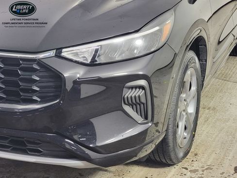 Certified 2024 Ford Escape ST-Line w/ Tech Pack #1 AWD/4WD image 9