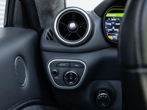 Used 2015 Ferrari California T image 44