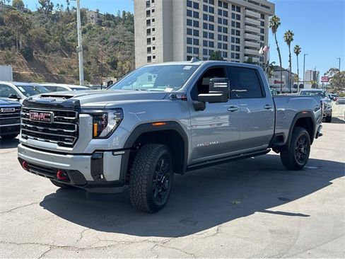 New 2025 GMC Sierra 2500 AT4 w/ AT4 Premium Plus Package image 10