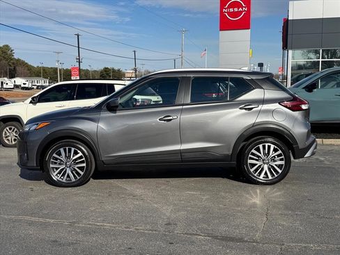 Certified 2024 Nissan Kicks SV image 6