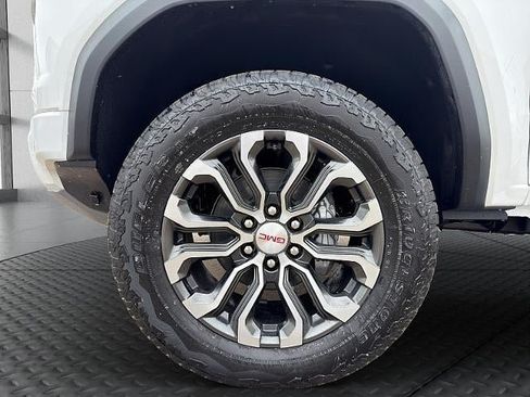 New 2026 GMC Canyon Denali AWD/4WD image 10