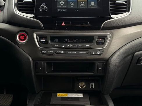 Used 2022 Honda Pilot TrailSport image 28