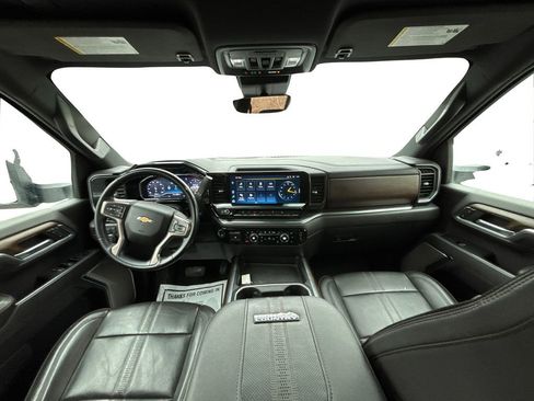 Used 2024 Chevrolet Silverado 2500 High Country w/ Technology Package AWD/4WD image 18