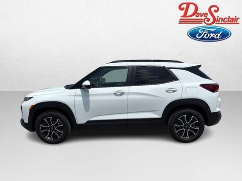 Used 2021 Chevrolet TrailBlazer ACTIV w/ Sun and Liftgate Package AWD/4WD image 10