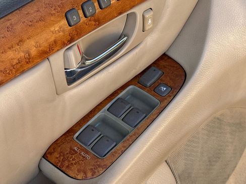 Used 2006 Lexus LS 430 Sedan image 23