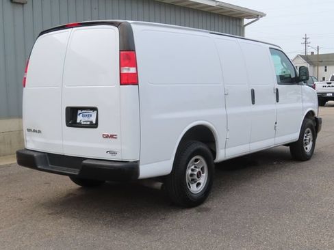 Used 2023 GMC Savana 2500 w/ Driver Convenience Package RWD image 4
