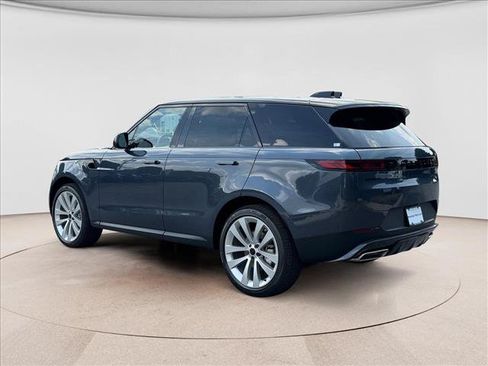 New 2027 Land Rover Range Rover Sport SE AWD/4WD image 3