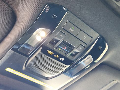 Used 2025 Lexus GX 550 image 30