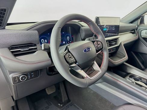 New 2026 Ford Explorer ST-Line w/ ST-Line Street Pack image 9